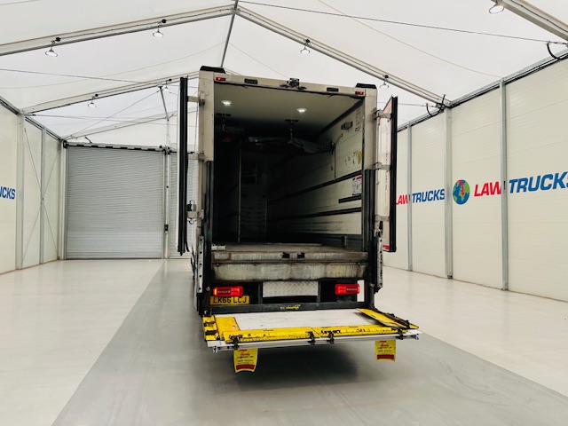 DAF CF 290 6×2 Rear Steer Fridge Box