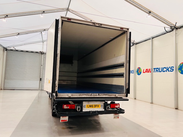 DAF CF 330 6×2 Rear Lift Fridge Box