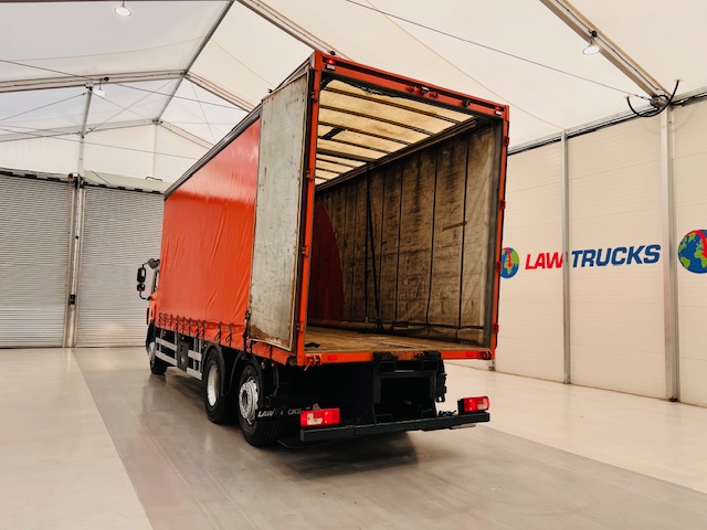 DAF CF75 310 6×2 Rear Lift Day Cab Curtainsider