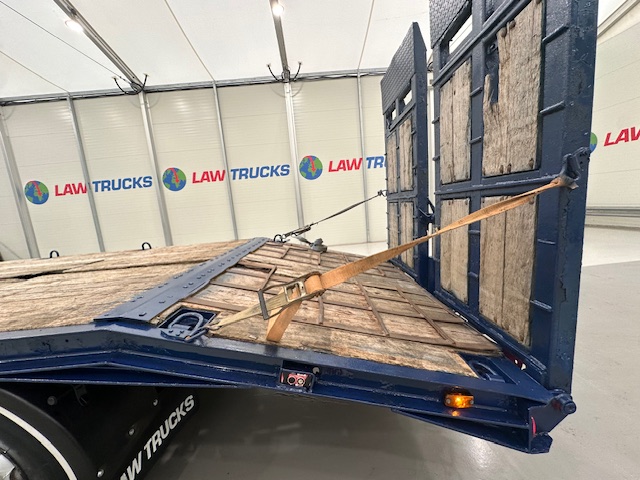 Volvo FM12 340 Rear Lift Sleeper Beavertail