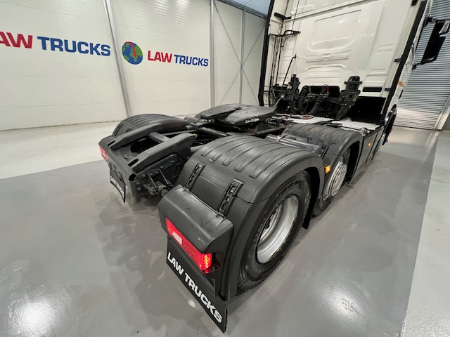 Scania R450 6×2 Midlift Tractor Unit