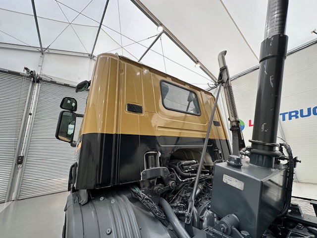 Scania P400 8×4 Day Cab Bulk Tipper Manual