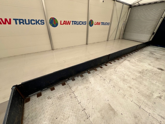 Scania P320 6×2 10 Tyre Sleeper Cab Dropside