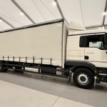 MAN TGM 18.250 4×2 Sleeper Cab Curtainsider - thumbnail