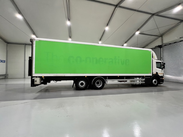 Scania P280 6×2 Rear Lift Day Cab Fridge Box