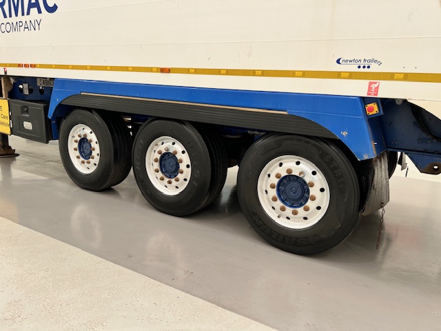 Titan Thinwall V Walking Floor Aggregate Trailer