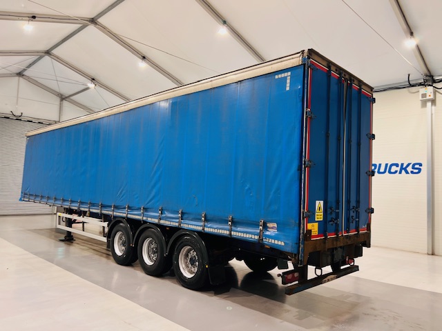 SDC Tri Axle Curtainsider Trailer