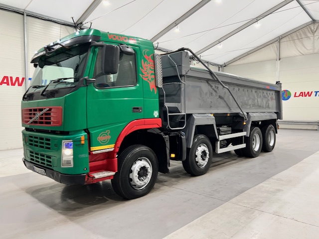Volvo FM 400 8×4 Day Cab Tipper