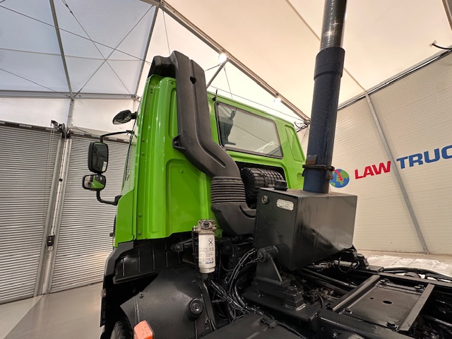 DAF CF 370 8×4 Day Cab Tipper Manual