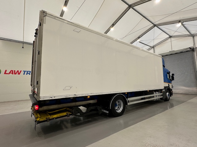 Scania P250 4×2 Sleeper Cab Fridge Box