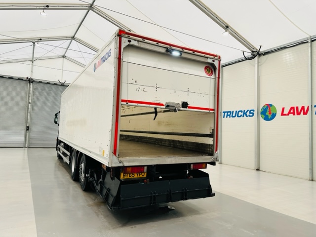 Iveco Stralis 310 AT 6×2 Box Van
