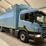 Scania P320 6×2 10 Tyre Rear Lift Insulated Box Van - thumbnail