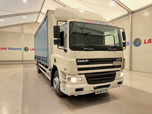 DAF CF65 220 Sleeper Cab Curtainsider Manual