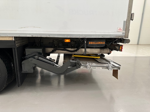 Mercedes Axor 1824 Day Cab Box Van