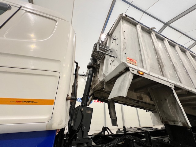 Scania R410 8×4 Sleeper Cab Bulk Tipper