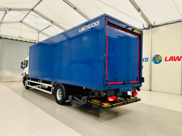 Scania P250 4×2 Sleeper Cab Box Van Manual