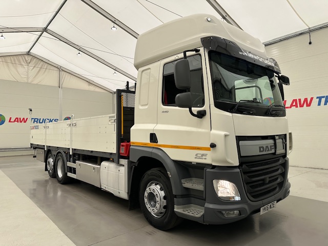 DAF CF 440 6×2 Sleeper Cab Dropside Drawbar Spec