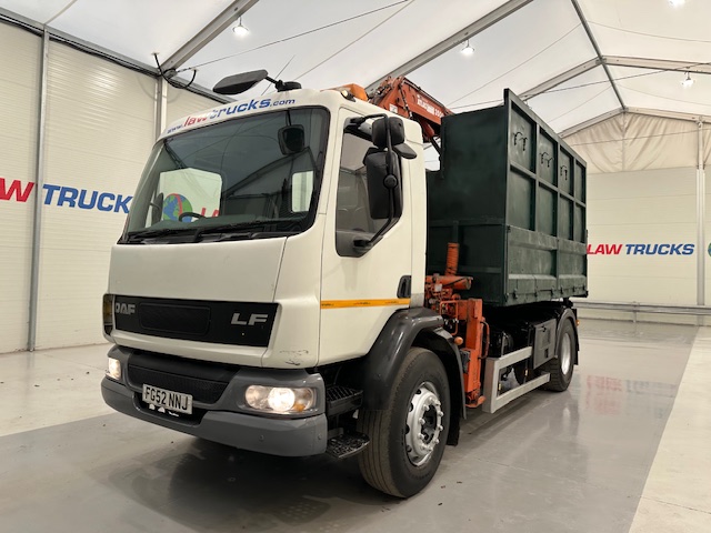 DAF LF55 220 4×2 Steel Tipper Grab Manual