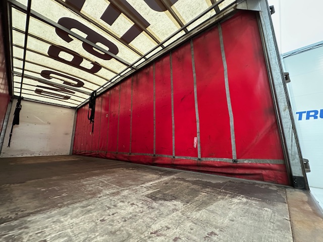 DAF CF 260 Sleeper Cab Curtainsider