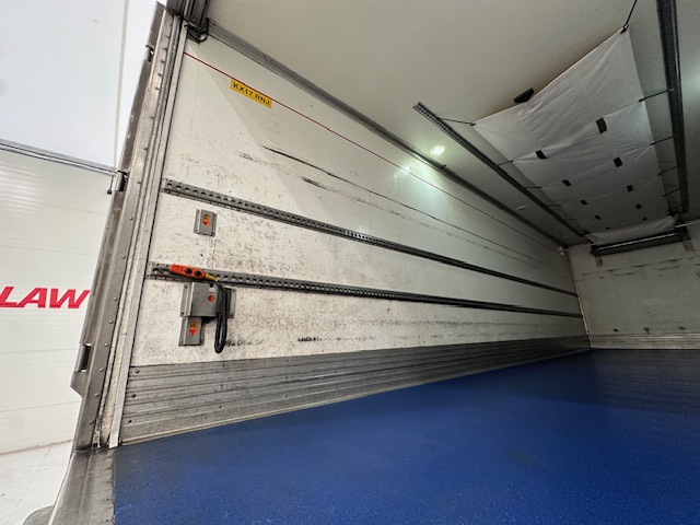 Scania P250 4×2 Sleeper Cab Fridge Box