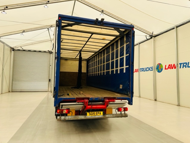 Mercedes Actros 1824 Day Cab Curtainsider