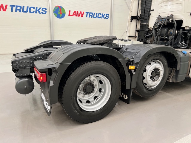 Volvo FH 460 6×2 Midlift Tractor Unit