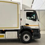 Mercedes Antos 2532 6×2 Rear Lift Day Cab Fridge Box - thumbnail