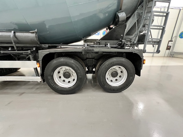 Hino 700 3241 8×4 Cement Mixer