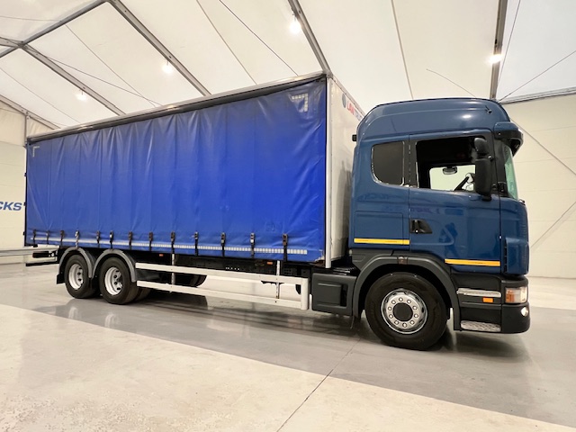 Scania G440 6×2 10 Tyre Sleeper Cab Curtainsider