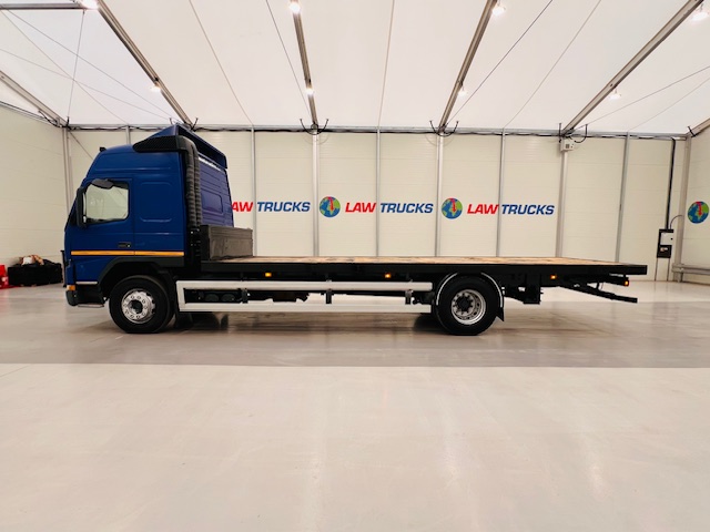 Volvo FM7 250 Globetrotter Flatbed
