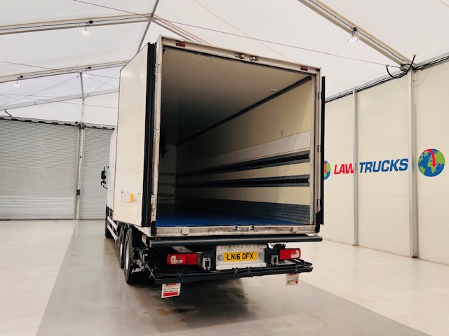 DAF CF 330 6×2 Rear Lift Fridge Box