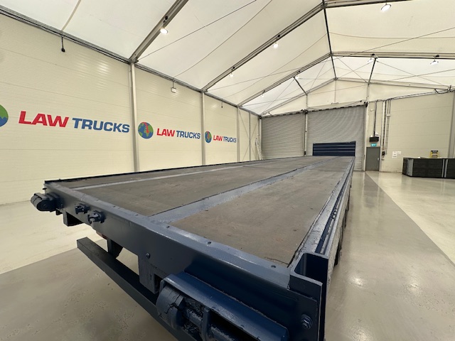 Concept Tri Axle Flatbed Trailer
