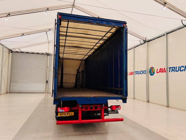 MAN TGS 26.340 6×2 Rear Steer Curtainsider
