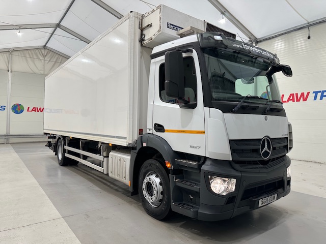 Mercedes Antos 1827 Day Cab Fridge Box