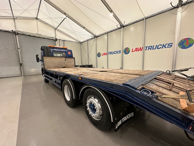 Volvo FM12 340 Rear Lift Sleeper Beavertail