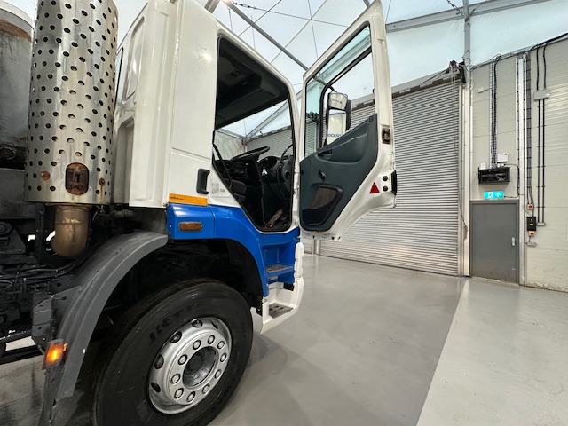 Foden Alpha 380 8×4 Day Cab Steel Tipper