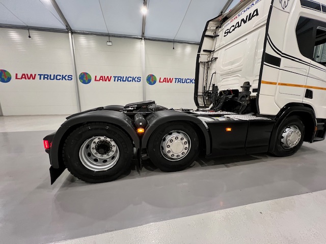 Scania R450 6×2 Midlift Tractor Unit