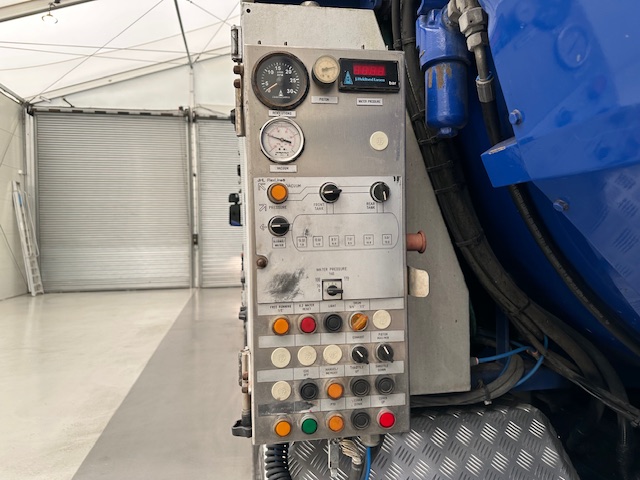 Scania P420 8×4 Sleeper Cab Vacuum Tanker