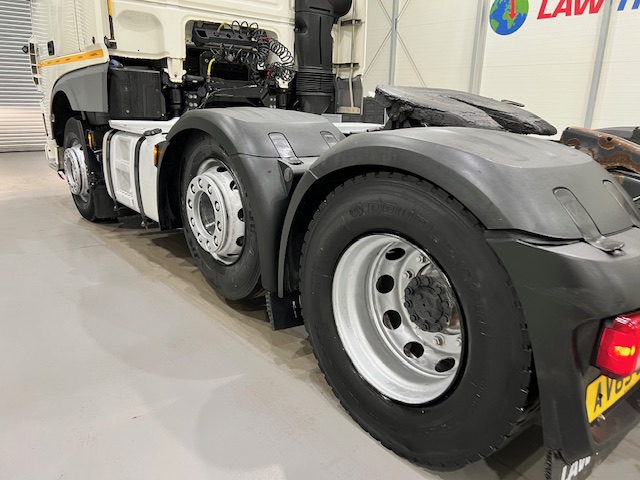 DAF XF 460 6×2 Space Cab Tractor Unit