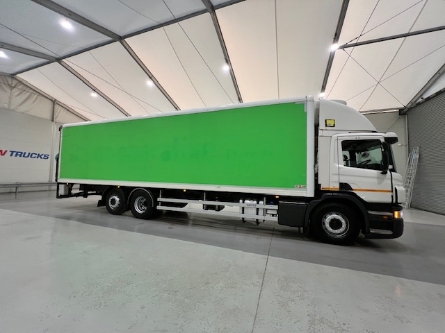 Scania P280 6×2 Rear Lift Day Cab Fridge Box