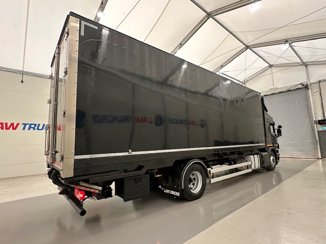Scania P280 4×2 Sleeper Cab Box Van