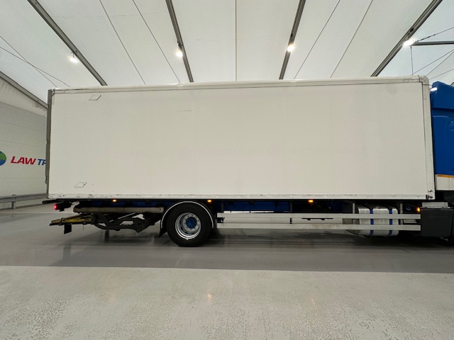 Scania P250 4×2 Sleeper Cab Fridge Box