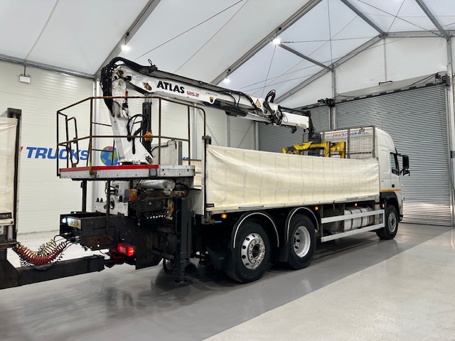 Volvo FM 450 Dropside Brick Grab Drawbar
