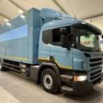 Scania P320 6×2 10 Tyre Rear Lift Insulated Box Van - thumbnail