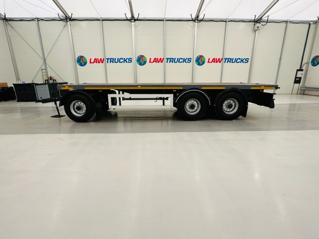 Fruehauf  Tri Axle Flatbed Drawbar Trailer