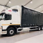 Volvo FM9 260 10 Tyre Sleeper Cab Curtainsider - thumbnail