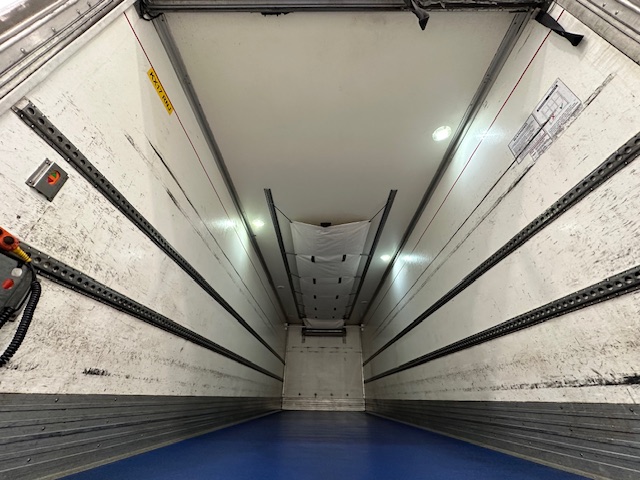 Scania P250 4×2 Sleeper Cab Fridge Box