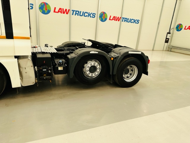 MAN TGX 26.440 6×2 Midlift Tractor Unit