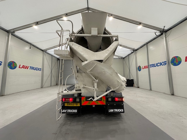 Volvo FM 330 6×4 Day Cab Cement Mixer