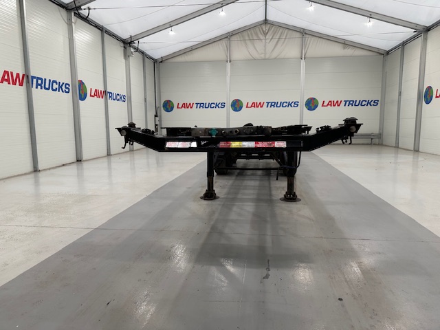 Dennison Tri Axle Sliding Skeletal Trailer BPW